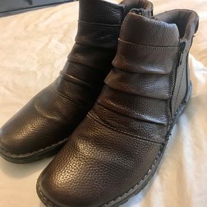 Earth Origins Carson Booties